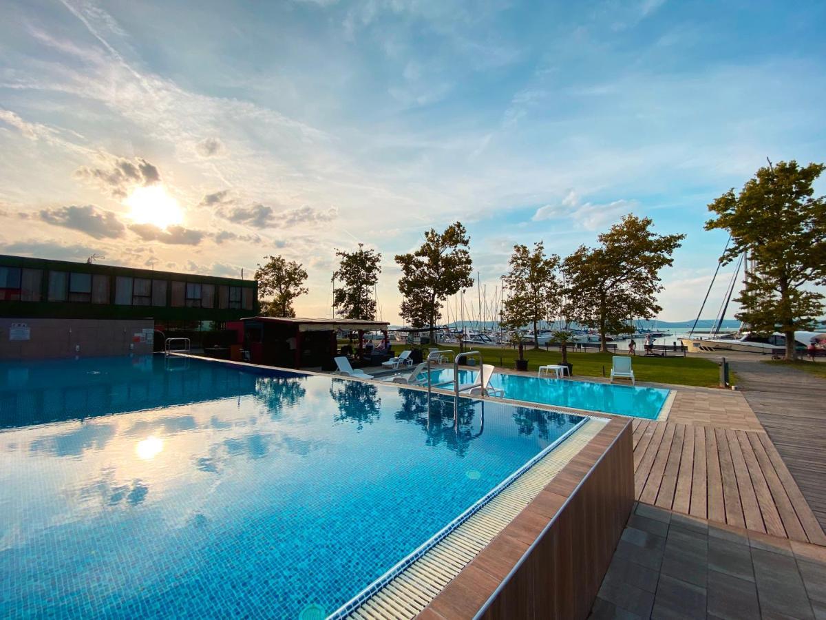 Prime Apartmans Balatonlelle Exterior foto